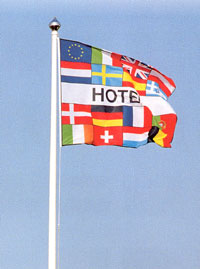 hotel met mast hotel met mast